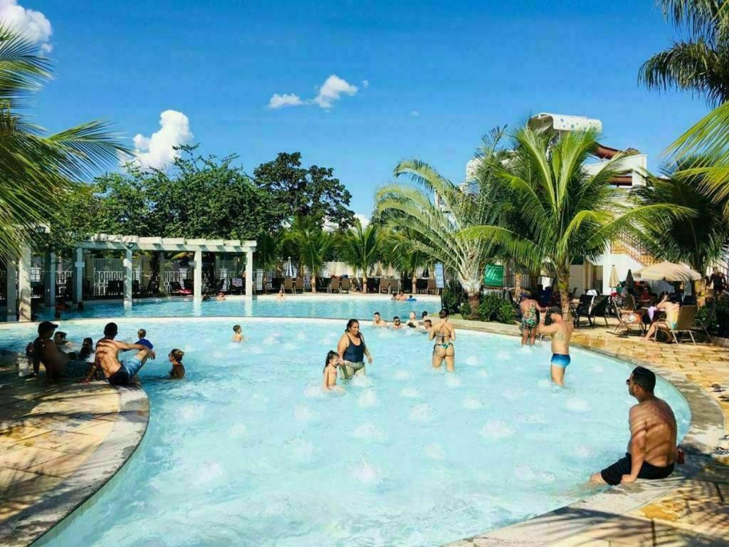 Lacqua Di Roma Com Piscina De Ondas Junior Appartement Caldas Novas Buitenkant foto